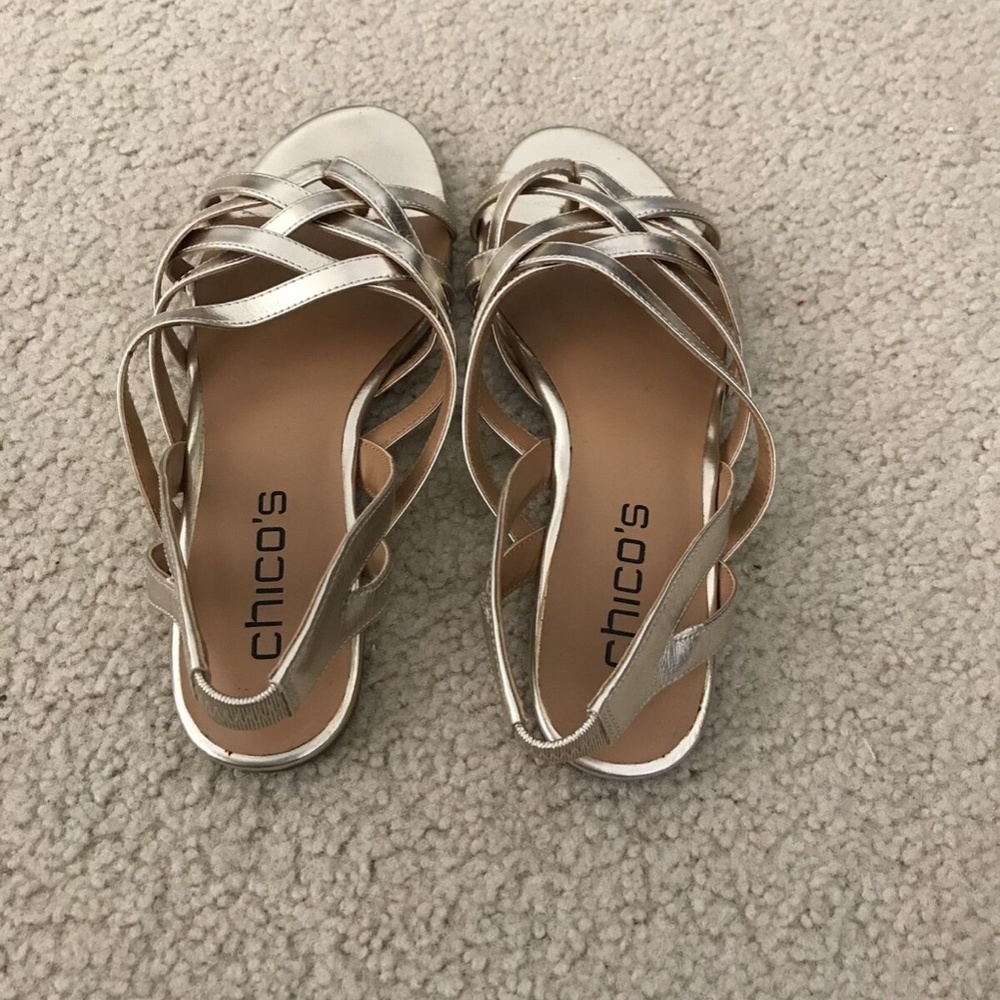 Chico's gold flat sandals - womens 5.5 - Picture 3 of 4